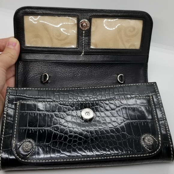 Brighton black croc embossed wallet - Picture 2 of 8